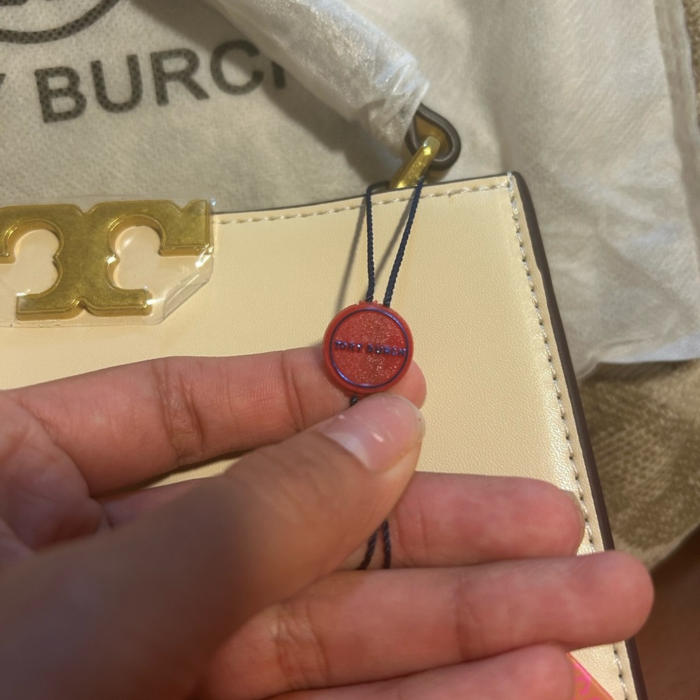 Tory Burch MINI ELEANOR SATCHEL in Crème - Picture 4 of 14